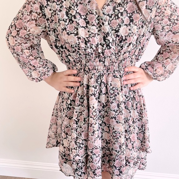 Floral Juniors Dress - Picture 5 of 5